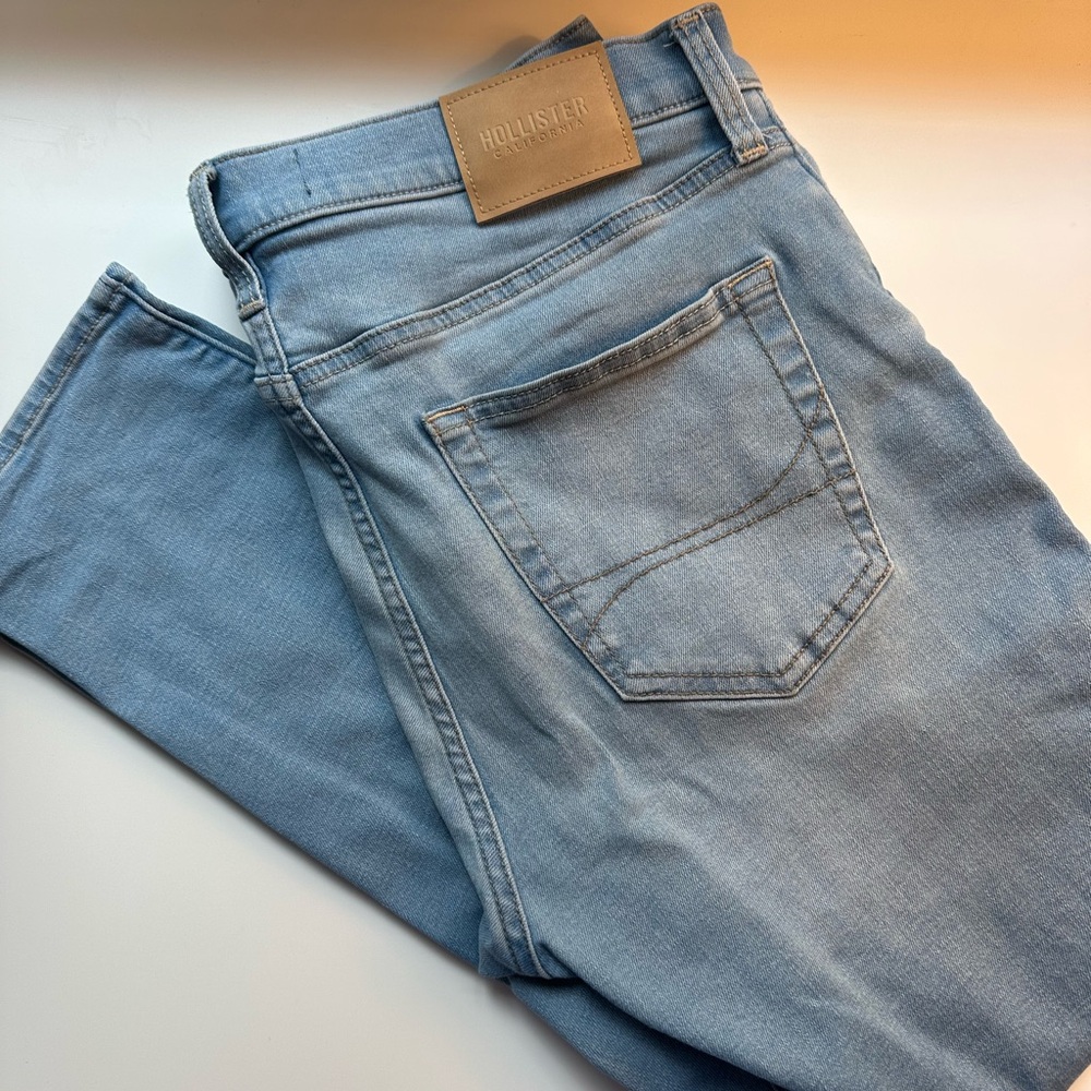 Men’s Hollister Athletic Skinny Jeans